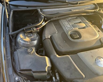 Чорний БМВ 3 Серія, об'ємом двигуна 2 л та пробігом 300 тис. км за 2700 $, фото 3 на Automoto.ua