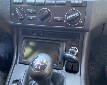 Чорний БМВ 3 Серія, об'ємом двигуна 1.8 л та пробігом 300 тис. км за 5500 $, фото 1 на Automoto.ua