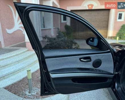 Чорний БМВ 3 Серія, об'ємом двигуна 2 л та пробігом 306 тис. км за 6800 $, фото 17 на Automoto.ua