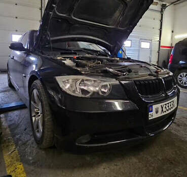 Чорний БМВ 3 Серія, об'ємом двигуна 2 л та пробігом 333 тис. км за 6999 $, фото 7 на Automoto.ua