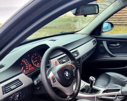 Черный БМВ 3 Серия, объемом двигателя 2 л и пробегом 300 тыс. км за 8000 $, фото 5 на Automoto.ua