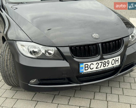 Черный БМВ 3 Серия, объемом двигателя 2 л и пробегом 203 тыс. км за 5350 $, фото 8 на Automoto.ua