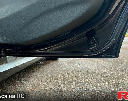 Черный БМВ 3 Серия, объемом двигателя 2 л и пробегом 135 тыс. км за 6900 $, фото 11 на Automoto.ua