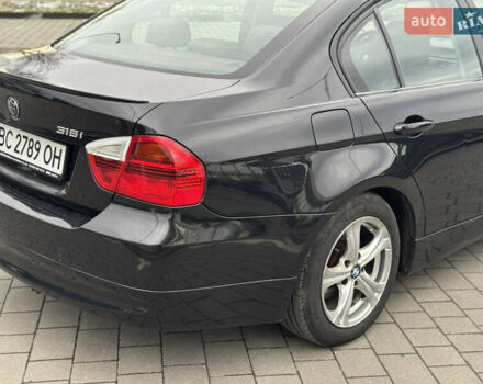 Черный БМВ 3 Серия, объемом двигателя 2 л и пробегом 203 тыс. км за 5350 $, фото 10 на Automoto.ua