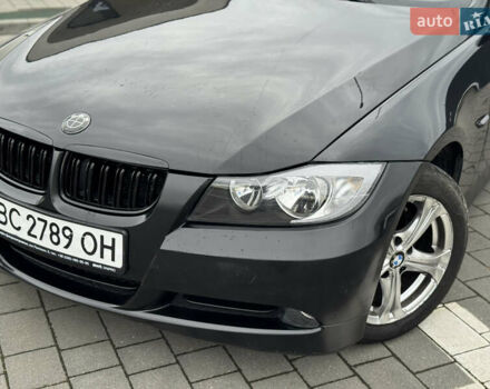 Черный БМВ 3 Серия, объемом двигателя 2 л и пробегом 203 тыс. км за 5350 $, фото 7 на Automoto.ua