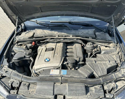 Чорний БМВ 3 Серія, об'ємом двигуна 3 л та пробігом 168 тис. км за 5555 $, фото 2 на Automoto.ua