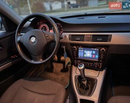 Черный БМВ 3 Серия, объемом двигателя 2 л и пробегом 324 тыс. км за 5600 $, фото 10 на Automoto.ua