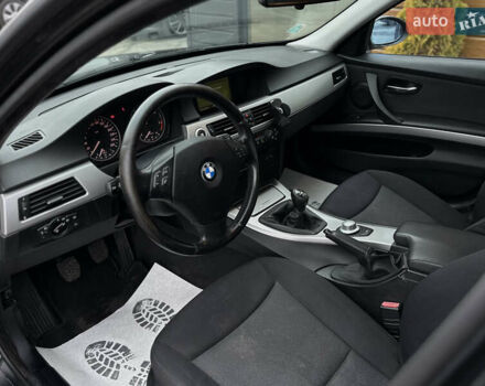 Черный БМВ 3 Серия, объемом двигателя 2 л и пробегом 278 тыс. км за 8900 $, фото 28 на Automoto.ua