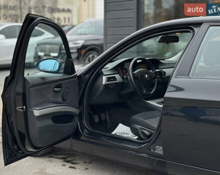 Черный БМВ 3 Серия, объемом двигателя 2 л и пробегом 278 тыс. км за 8900 $, фото 23 на Automoto.ua