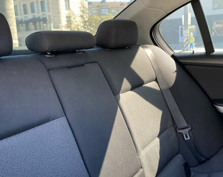 Черный БМВ 3 Серия, объемом двигателя 2 л и пробегом 212 тыс. км за 6650 $, фото 20 на Automoto.ua