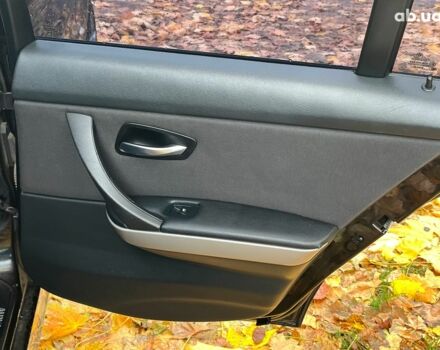 БМВ 3 Серия 2006 в Киеве на Automoto.ua Черный БМВ 3 Серия, объемом двигателя 2 л и пробегом 328 тыс. км за 7790 $, фото 25 на Automoto.ua