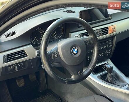 Чорний БМВ 3 Серія, об'ємом двигуна 2 л та пробігом 225 тис. км за 7590 $, фото 30 на Automoto.ua