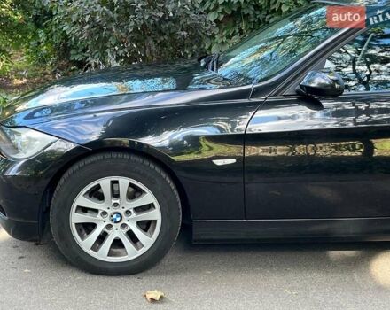Чорний БМВ 3 Серія, об'ємом двигуна 2 л та пробігом 225 тис. км за 7590 $, фото 5 на Automoto.ua