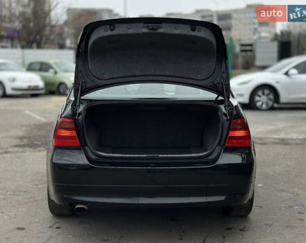 Черный БМВ 3 Серия, объемом двигателя 2 л и пробегом 278 тыс. км за 8900 $, фото 16 на Automoto.ua