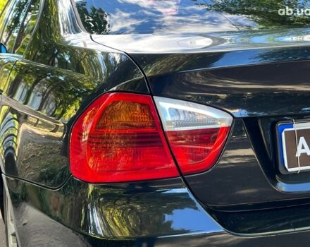 Черный БМВ 3 Серия, объемом двигателя 2 л и пробегом 225 тыс. км за 7590 $, фото 9 на Automoto.ua