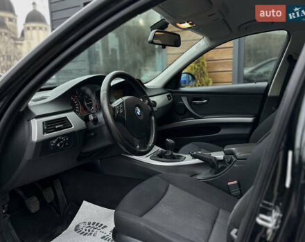 Черный БМВ 3 Серия, объемом двигателя 2 л и пробегом 278 тыс. км за 8900 $, фото 27 на Automoto.ua