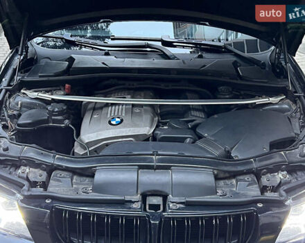 Чорний БМВ 3 Серія, об'ємом двигуна 3 л та пробігом 205 тис. км за 6999 $, фото 24 на Automoto.ua