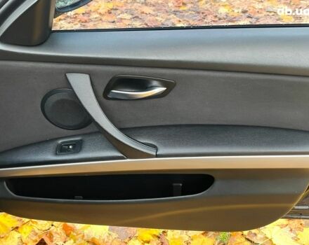 БМВ 3 Серия 2006 в Киеве на Automoto.ua Черный БМВ 3 Серия, объемом двигателя 2 л и пробегом 328 тыс. км за 7790 $, фото 27 на Automoto.ua