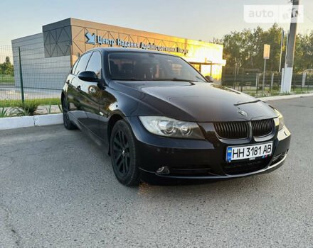 Черный БМВ 3 Серия, объемом двигателя 2 л и пробегом 273 тыс. км за 6900 $, фото 4 на Automoto.ua
