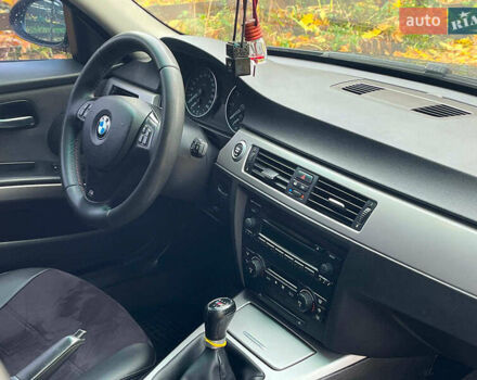 БМВ 3 Серия 2006 в Киеве на Automoto.ua Черный БМВ 3 Серия, объемом двигателя 2 л и пробегом 328 тыс. км за 7790 $, фото 28 на Automoto.ua
