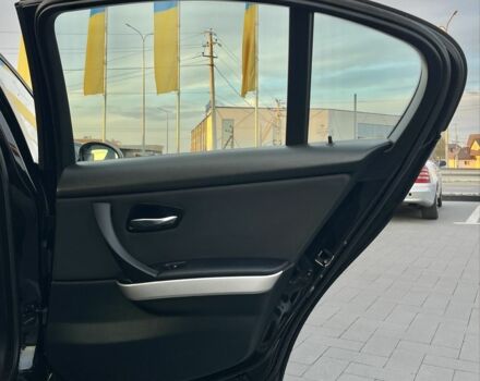 Чорний БМВ 3 Серія, об'ємом двигуна 2 л та пробігом 259 тис. км за 6600 $, фото 18 на Automoto.ua