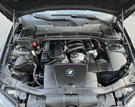 Чорний БМВ 3 Серія, об'ємом двигуна 2 л та пробігом 259 тис. км за 6600 $, фото 14 на Automoto.ua