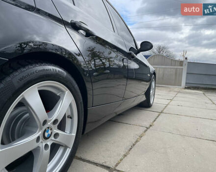 Чорний БМВ 3 Серія, об'ємом двигуна 2 л та пробігом 318 тис. км за 6999 $, фото 11 на Automoto.ua