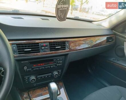 Чорний БМВ 3 Серія, об'ємом двигуна 2 л та пробігом 231 тис. км за 6950 $, фото 26 на Automoto.ua