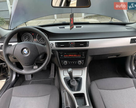 Чорний БМВ 3 Серія, об'ємом двигуна 2 л та пробігом 318 тис. км за 6999 $, фото 44 на Automoto.ua
