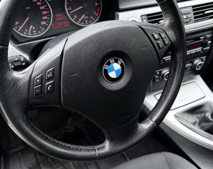 Черный БМВ 3 Серия, объемом двигателя 2 л и пробегом 338 тыс. км за 8200 $, фото 27 на Automoto.ua