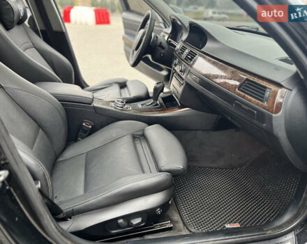 Чорний БМВ 3 Серія, об'ємом двигуна 3 л та пробігом 268 тис. км за 11000 $, фото 23 на Automoto.ua