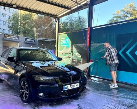 Чорний БМВ 3 Серія, об'ємом двигуна 3 л та пробігом 210 тис. км за 9500 $, фото 10 на Automoto.ua