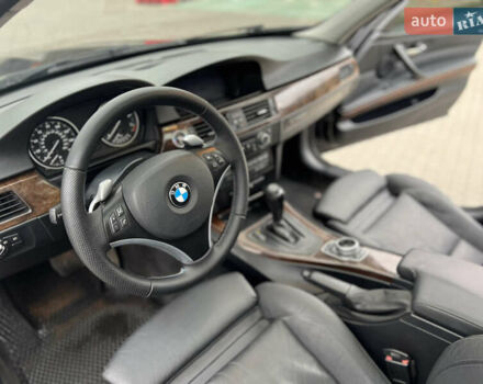 Чорний БМВ 3 Серія, об'ємом двигуна 3 л та пробігом 268 тис. км за 11000 $, фото 19 на Automoto.ua