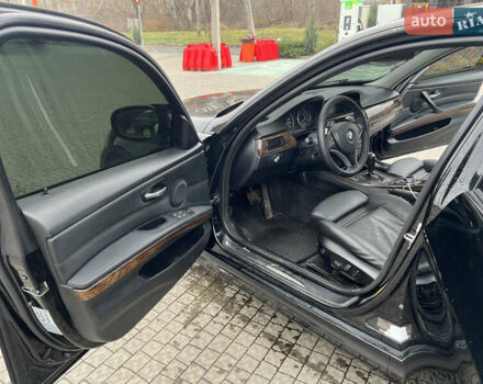 Чорний БМВ 3 Серія, об'ємом двигуна 3 л та пробігом 268 тис. км за 11000 $, фото 18 на Automoto.ua
