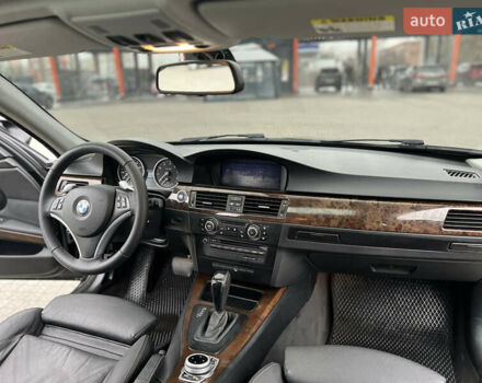 Чорний БМВ 3 Серія, об'ємом двигуна 3 л та пробігом 268 тис. км за 11000 $, фото 24 на Automoto.ua