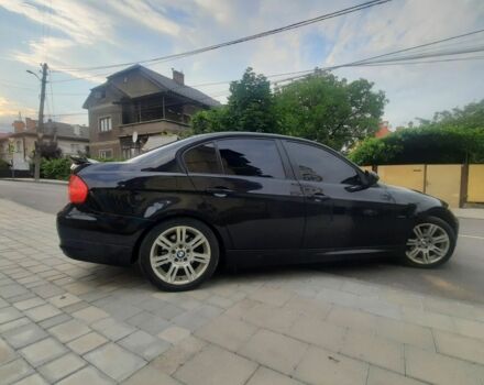 БМВ 3 Серия 2009 в Черновцах на Automoto.ua Черный БМВ 3 Серия, объемом двигателя 2 л и пробегом 250 тыс. км за 7900 $, фото 1 на Automoto.ua
