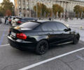 Чорний БМВ 3 Серія, об'ємом двигуна 3 л та пробігом 300 тис. км за 9999 $, фото 5 на Automoto.ua