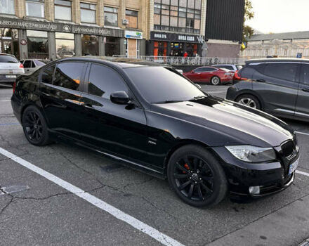 Чорний БМВ 3 Серія, об'ємом двигуна 3 л та пробігом 300 тис. км за 9999 $, фото 16 на Automoto.ua