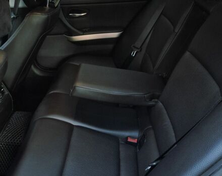 Черный БМВ 3 Серия, объемом двигателя 2 л и пробегом 230 тыс. км за 10000 $, фото 6 на Automoto.ua