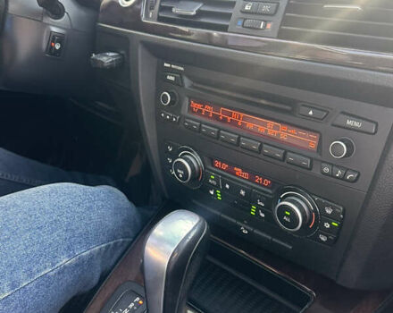 Чорний БМВ 3 Серія, об'ємом двигуна 3 л та пробігом 300 тис. км за 9999 $, фото 18 на Automoto.ua