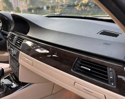 Чорний БМВ 3 Серія, об'ємом двигуна 3 л та пробігом 222 тис. км за 14200 $, фото 26 на Automoto.ua