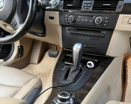 Чорний БМВ 3 Серія, об'ємом двигуна 3 л та пробігом 225 тис. км за 13600 $, фото 12 на Automoto.ua