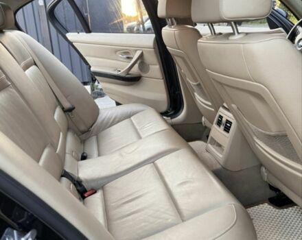 Чорний БМВ 3 Серія, об'ємом двигуна 3 л та пробігом 225 тис. км за 13600 $, фото 11 на Automoto.ua