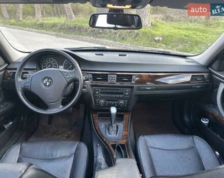 Черный БМВ 3 Серия, объемом двигателя 3 л и пробегом 202 тыс. км за 10000 $, фото 10 на Automoto.ua