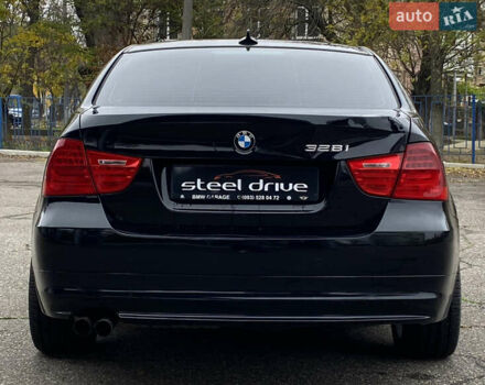 Черный БМВ 3 Серия, объемом двигателя 3 л и пробегом 195 тыс. км за 9499 $, фото 6 на Automoto.ua