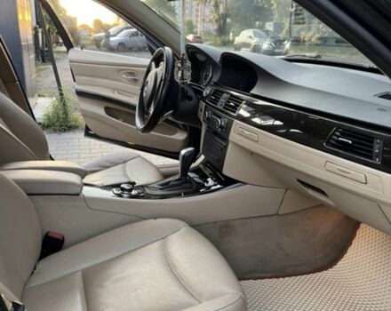 Чорний БМВ 3 Серія, об'ємом двигуна 3 л та пробігом 225 тис. км за 13600 $, фото 18 на Automoto.ua