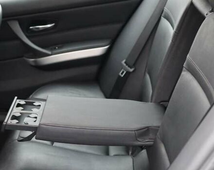 Черный БМВ 3 Серия, объемом двигателя 2 л и пробегом 329 тыс. км за 10400 $, фото 13 на Automoto.ua