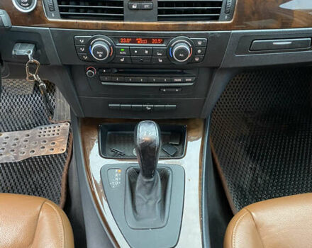 Черный БМВ 3 Серия, объемом двигателя 3 л и пробегом 195 тыс. км за 9499 $, фото 9 на Automoto.ua