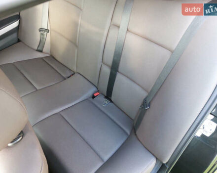 Черный БМВ 3 Серия, объемом двигателя 2 л и пробегом 279 тыс. км за 9800 $, фото 12 на Automoto.ua