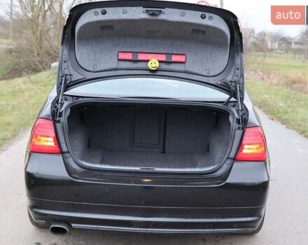 Черный БМВ 3 Серия, объемом двигателя 2 л и пробегом 329 тыс. км за 10400 $, фото 12 на Automoto.ua
